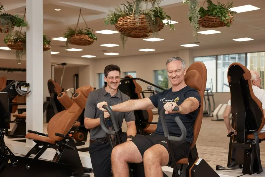 Exercise Physiologist supporting client at Avanti Health